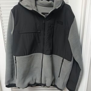 Men’s Northface hooded Denali jacket